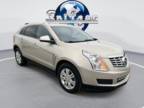 Silver Coast Metallic 2016 Cadillac SRX Luxury Collection