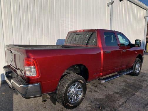 2023 RAM 2500 Tradesman Crew Cab 4x4 6'4' Box