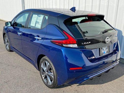 2022 Nissan Leaf SV