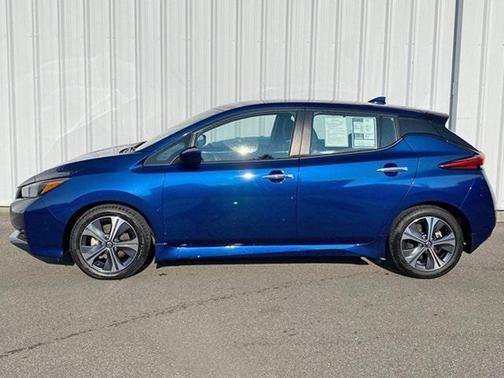 2022 Nissan Leaf SV