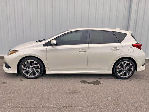 2016 Scion iM Base