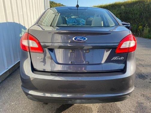 2013 Ford Fiesta SE