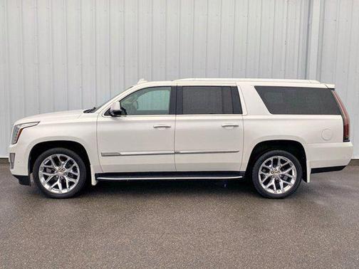 2018 Cadillac Escalade ESV Luxury