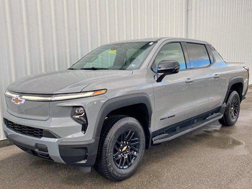 2025 Chevrolet Silverado EV LT