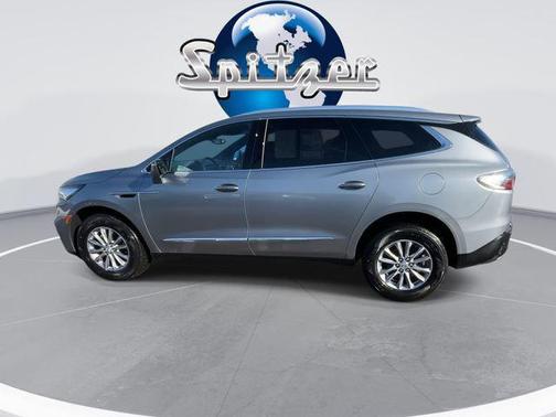 2024 Buick Enclave Essence AWD