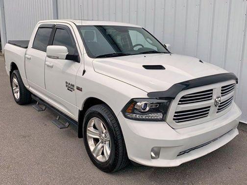2016 RAM 1500 Sport