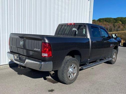 2018 RAM 3500 Tradesman Crew Cab 4x4 6'4' Box