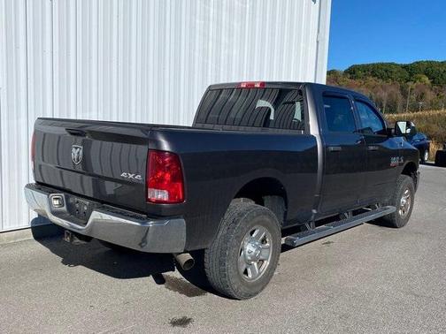 2018 RAM 3500 Tradesman Crew Cab 4x4 6'4' Box