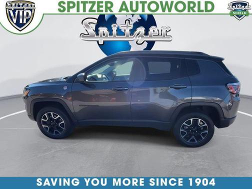 Granite Crystal Metallic Clearcoat 2018 Jeep Compass Trailhawk