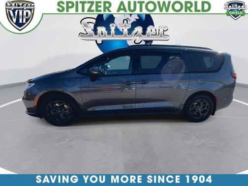 2023 Chrysler Pacifica Hybrid Touring L