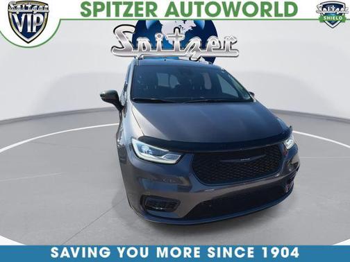 2023 Chrysler Pacifica Hybrid Touring L