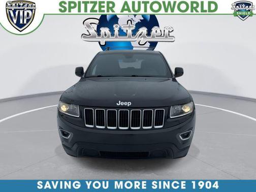 Brilliant Black Crystal Pearlcoat 2016 Jeep Grand Cherokee Laredo