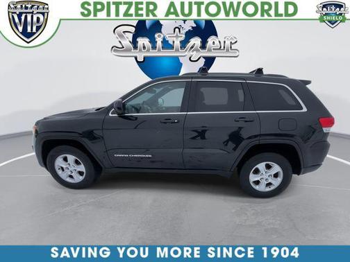 Brilliant Black Crystal Pearlcoat 2016 Jeep Grand Cherokee Laredo