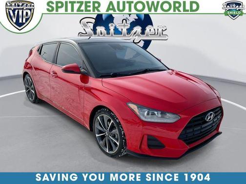 2019 Hyundai Veloster 2