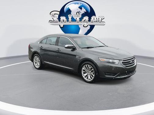 2019 Ford Taurus Limited