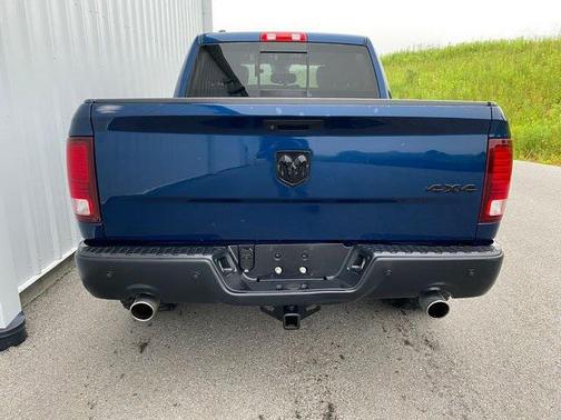 2020 RAM 1500 Classic Warlock Crew Cab 4x4 5'7' Box