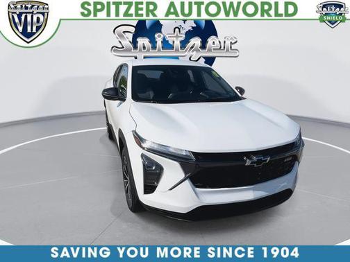 Summit White 2024 Chevrolet Trax FWD 1RS