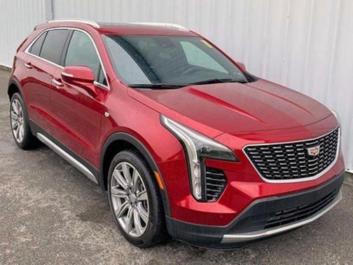 2022 Cadillac XT4 Premium Luxury