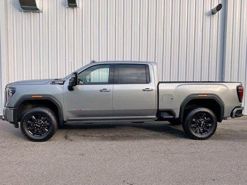 2024 GMC Sierra 2500 AT4