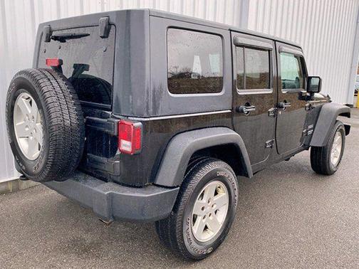 2010 Jeep Wrangler Unlimited Sport