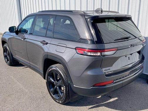 2024 Jeep Grand Cherokee Altitude