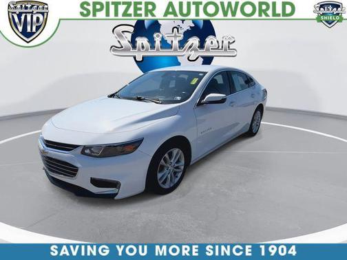 White 2018 Chevrolet Malibu LT