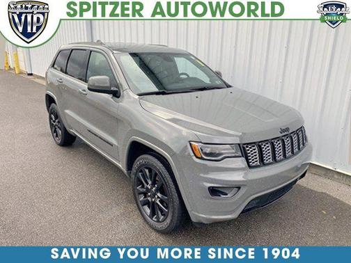 2022 Jeep Grand Cherokee Laredo