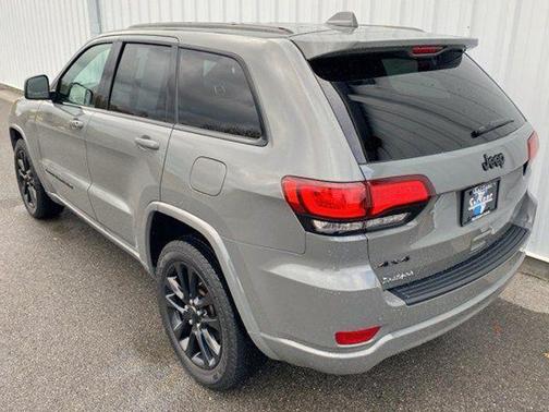 2022 Jeep Grand Cherokee Laredo