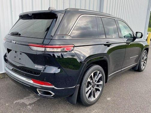 2022 Jeep Grand Cherokee Overland
