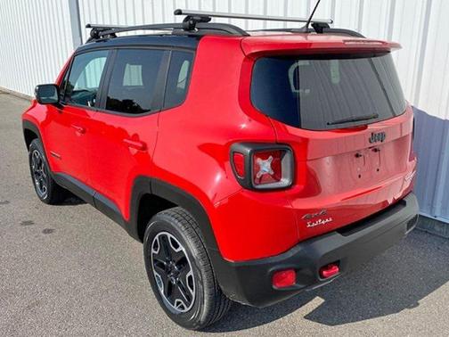 2016 Jeep Renegade Trailhawk