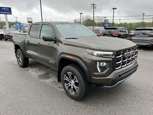 Deep Bronze Metallic 2025 GMC Canyon AT4