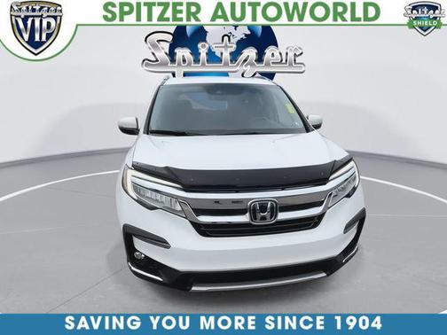 Platinum White Pearl 2022 Honda Pilot Touring 8-Passenger
