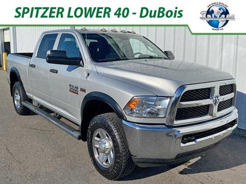 2017 RAM 3500 Tradesman Crew Cab 4x4 6'4' Box