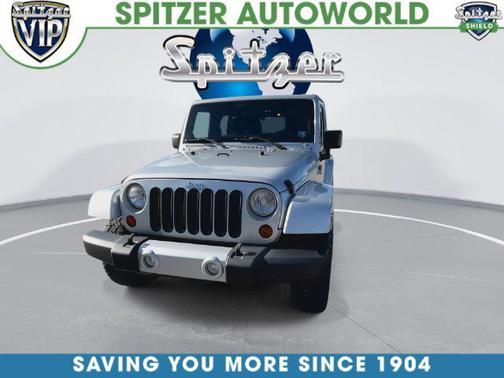 Bright Silver Metallic Clearcoat 2011 Jeep Wrangler Unlimited Sahara