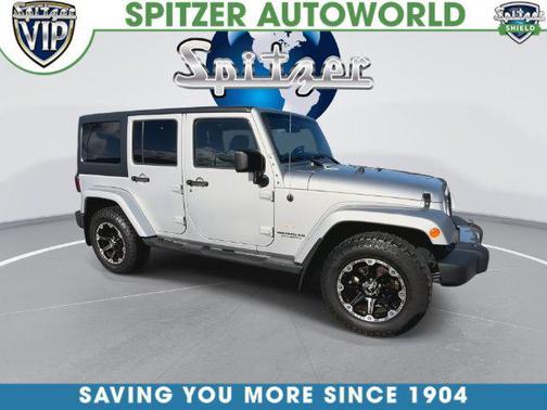 Bright Silver Metallic Clearcoat 2011 Jeep Wrangler Unlimited Sahara