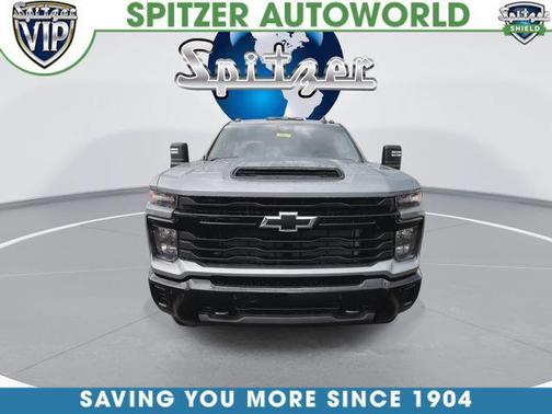 Sterling Gray Metallic 2026 Chevrolet Silverado 2500 Custom