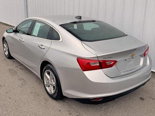 2017 Chevrolet Malibu 1LS