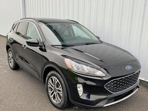 Agate Black Metallic 2020 Ford Escape SEL