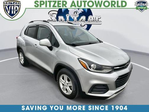 Silver Ice Metallic 2021 Chevrolet Trax LT