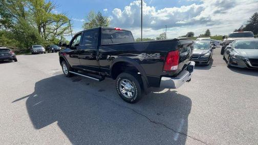 2017 RAM 2500 Tradesman Crew Cab 4x4 6'4' Box