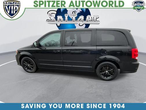 Brilliant Black Crystal Pearlcoat 2016 Dodge Grand Caravan AVP/SE