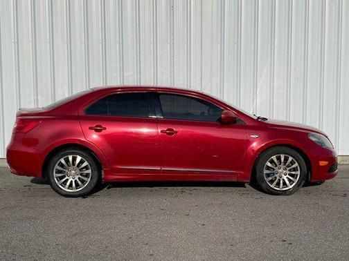 2013 Suzuki Kizashi SE