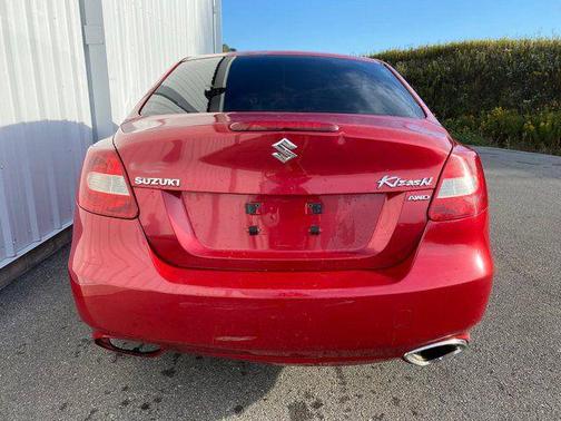 2013 Suzuki Kizashi SE