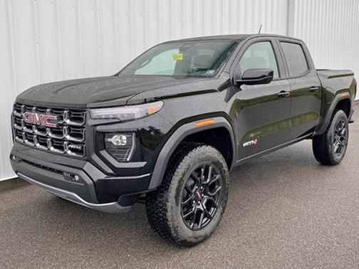 2025 GMC Canyon AT4