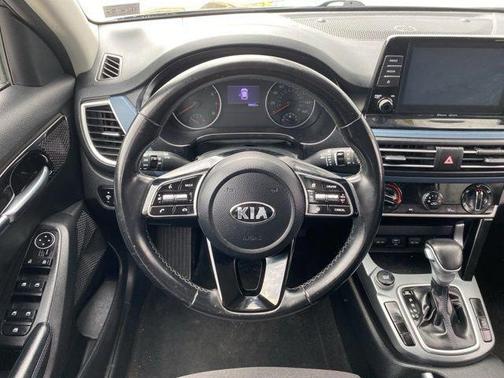 Cherry Black 2021 Kia Seltos S