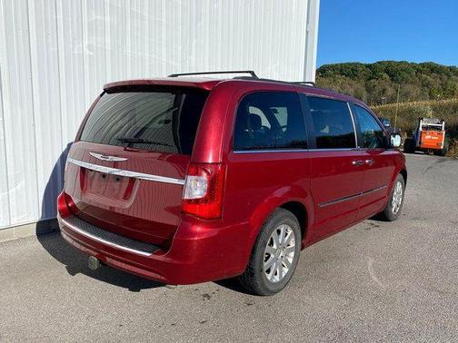 2011 Chrysler Town & Country Touring-L