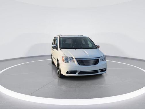 2013 Chrysler Town & Country Touring-L