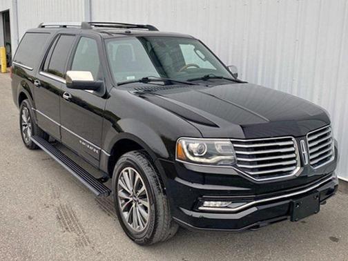 2016 Lincoln Navigator Select