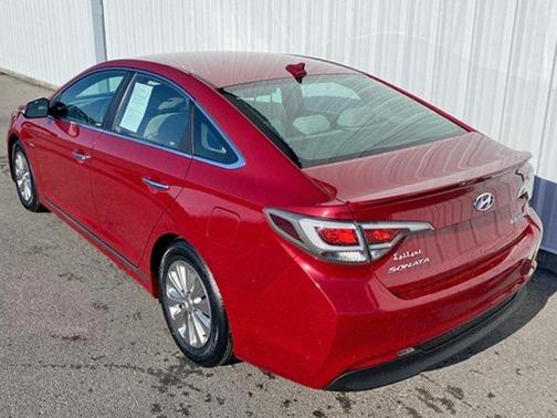 2016 Hyundai SONATA Hybrid SE