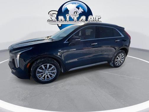 2022 Cadillac XT4 Premium Luxury
